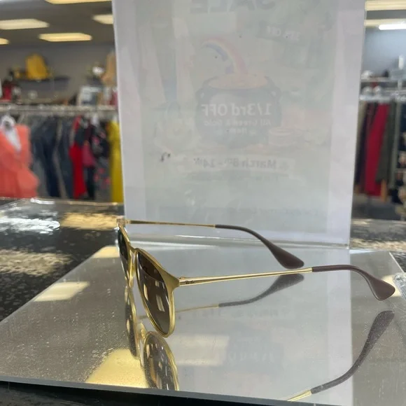 Ray-Ban Gold Frame Brown Gradient Lens Sunglasses - Picture 5 of 8